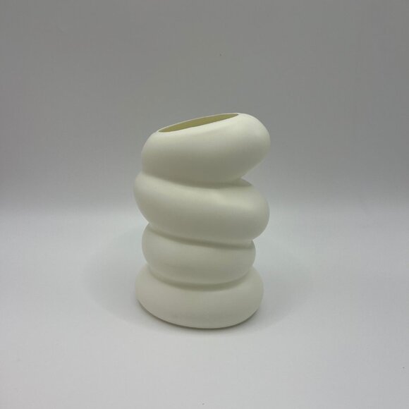 10 Pcs Artificial Tulips with Vase Silk Flowers for Weddings and Office Scenes - Picture 6 of 7